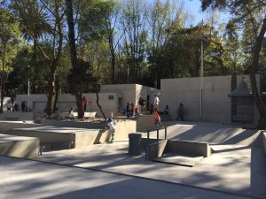 skatepark en el Monumento a la Madre